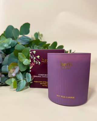 A Wrap of Eucalyptus & Herb Dublin Candle