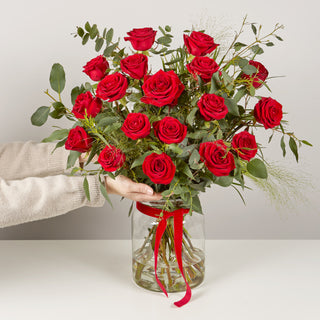 Eternal Love (12 or 18 Roses)