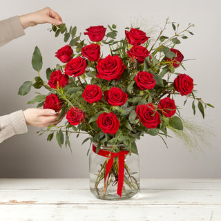 Eternal Love (12 or 18 Roses)